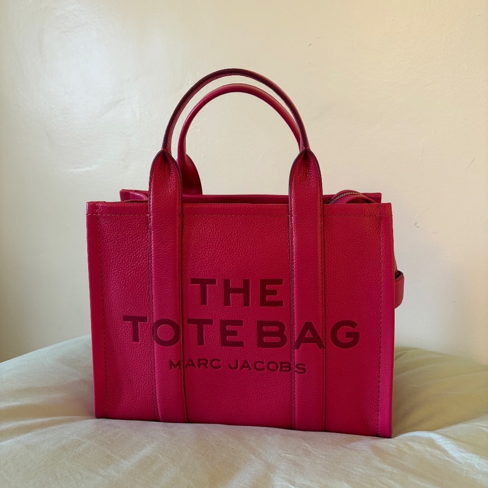 Brand new Marc Jacobs The Tote Bag Raspberry Pink Medium Leather